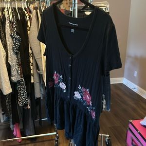 Cute tee from American eagle!